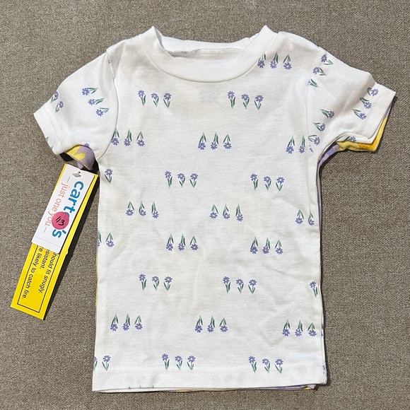 Carter's 2 pack Tee shirts - Picture 2 of 5